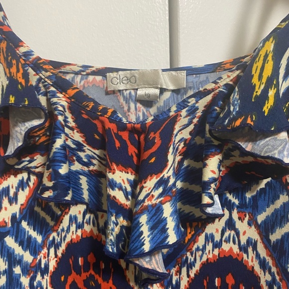 Cleo Sleeveless - Picture 3 of 3